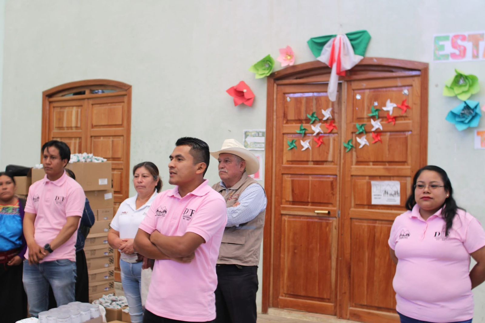 llevó a cabo la entrega de apoyos correspondientes a los programas de Vulnerabilidad y 1000 Días, así como de Desayunos Escolares Fríos y Calientes