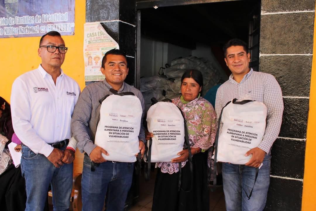 🤝 Trabajando de manera coordinada por el bienestar de las familias de Tepetzintla.